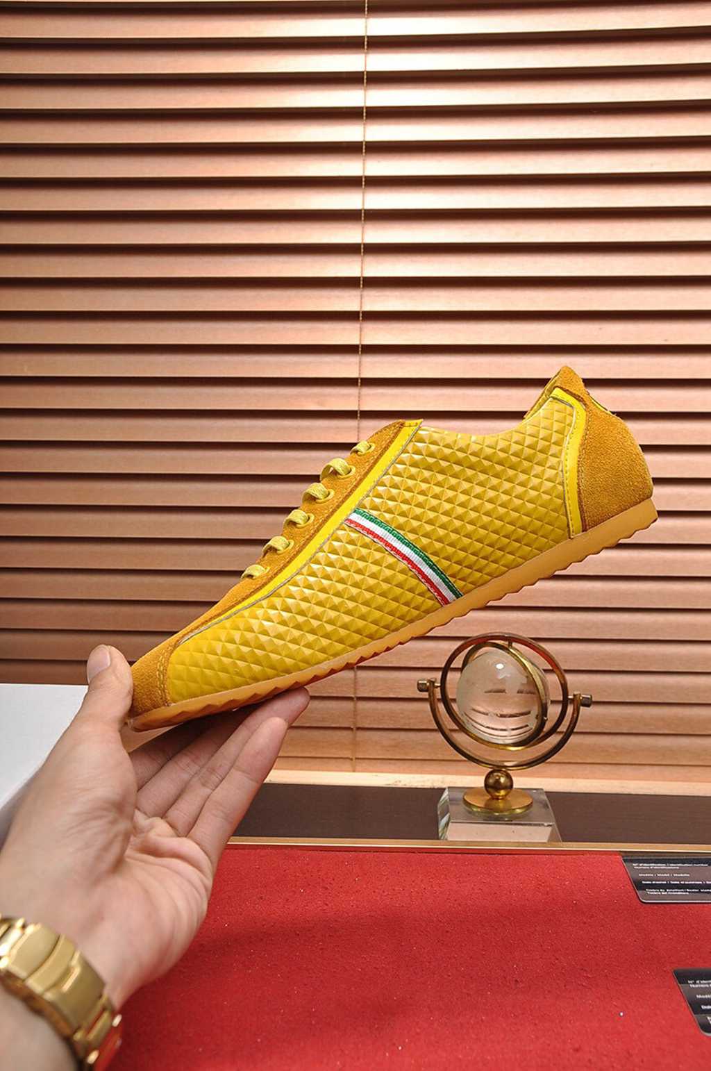 D*G sneaker